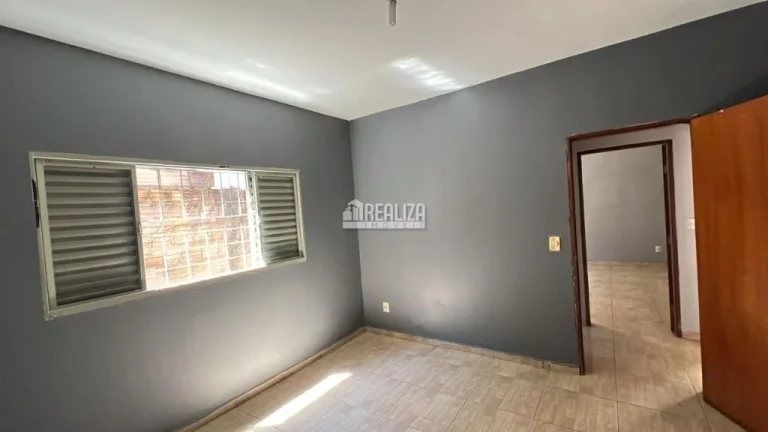 Imagem Casa à venda no bairro Jardim Elza Amuí I, em Uberaba. Ótima oportunidade!