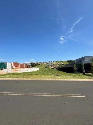 Imagem Excelente oportunidade de adquirir um lote em localização nobre e privilegiada dentro do Condomín...