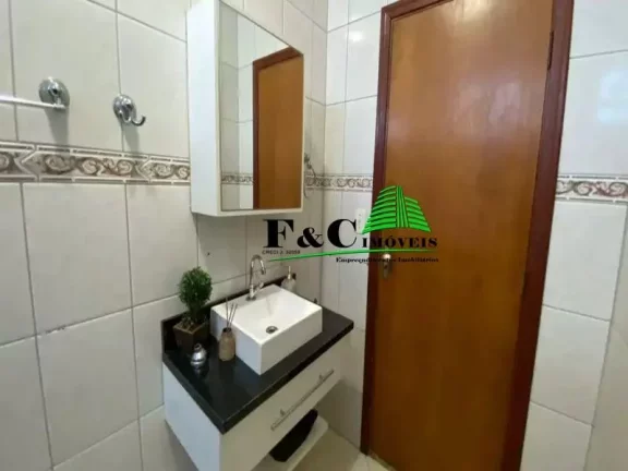 Imagem Casa / Sobrado para Venda em Limeira, Jardim das Palmeiras, 4 dormitórios, 1 suíte, 3 banheiros, 7 vagas