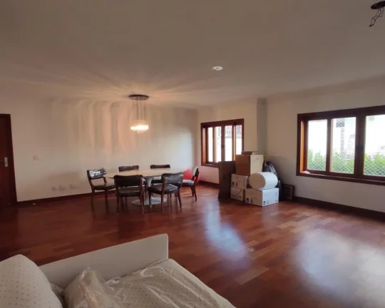Imagem Sobrado em Condomínio no Butantã com 4dorms(2suítes) Próximo metrô e USP!!