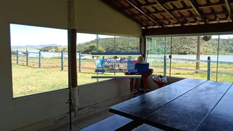 Imagem Sítio 10,8 alqueires a venda de frente ao Lago de Furnas, possui estrutura, Guapé - Minas Gerais - analisa parte em permuta.