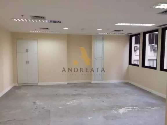 Imagem Centro - Av. Rio Branco - Maravilho andar comercial pronto para uso - Agende uma visita!