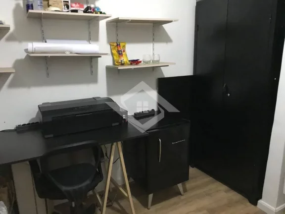 Imagem Sala Comercial de 17m² no Centro de Niterói – Excelente Localização