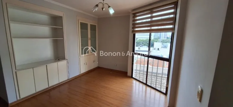 Imagem Localizado no coração do Cambuí, um dos bairros mais desejados de Campinas, este amplo apartament...