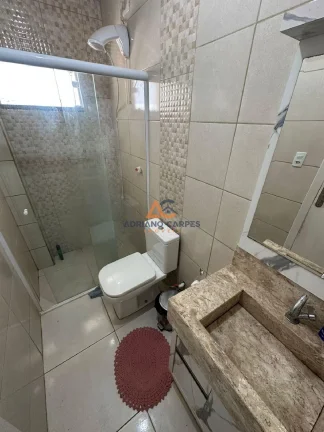 Imagem Sobrado de 4 dormitórios, sendo 1 suíte a 50m do mar no bairro Meia Praia, em Navegantes - Adriano Carpes Imóveis vende