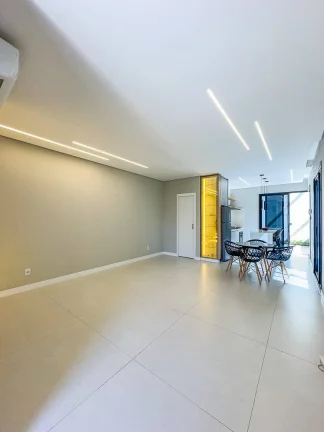 Imagem Sobrado Novo Automatizado - 138M², 3 Dorms, (1 Suíte C/ Varanda), 2 Vagas.
