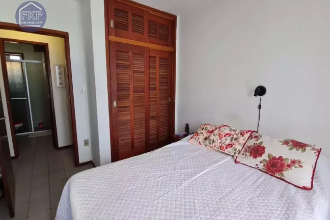 Imagem Casa Geminada Triplex!