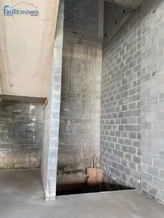 Imagem GALPÃO 1.612 M2 - VILA LIVIEIRO - SÃO PAULO