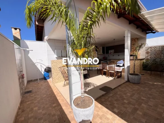 Imagem Casa em Condomínio para Venda em Cuiabá / MT no bairro Jardim Imperial