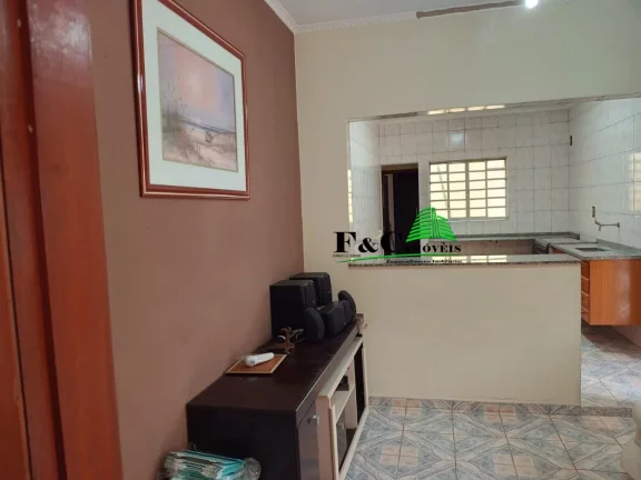 Imagem Casa para Venda em Limeira, Vila Queiroz, 4 dormitórios, 1 suíte, 2 banheiros, 4 vagas
