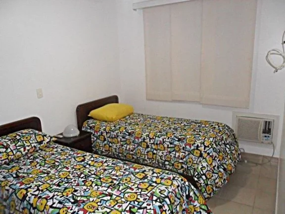 Imagem Pitangueiras - Lindo Apartamento, Vista Maravilhosa do Mar, Calçadão, 1 por andar