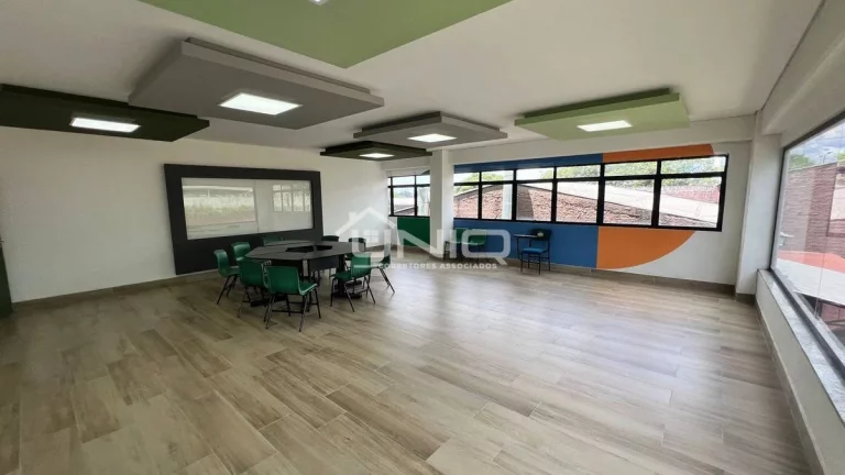Imagem Prédio Comercial Próximo a Rodoviária
