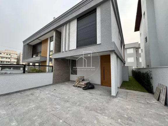 Casa / Sobrado para Venda em Florianópolis / SC no bairro Ingleses do Rio Vermelho