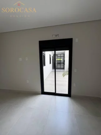 Imagem Casa à Venda - 3 dorm 1suite - Cond. Villagio Ipanema