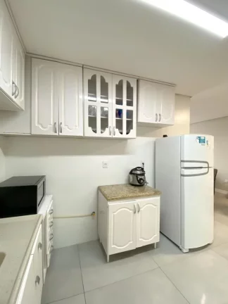 Imagem Triplex à venda, com 3 quartos, 130m²