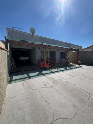 Imagem Casa com 4 dormitórios à venda, 216 m² por R$ 550.000,00 - Campo Redondo - São Pedro da Aldeia/RJ