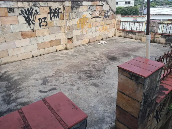 Imagem Casa para Venda em Rio de Janeiro, Campo Grande, 3 dormitórios, 2 banheiros, 1 vaga