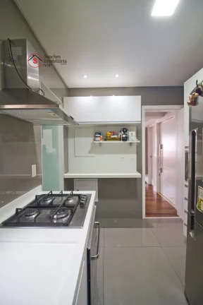 Imagem COBERTURA A VENDA NA LAPA. 195 METROS, 3 DORMITÓRIOS, 1 SUITE, 3 VAGAS DE GARAGEM COBERTAS + DEPÓSITO, ESPAÇO GOURMET E PISCINA PRIVATIVA.