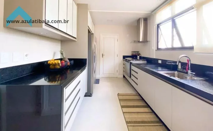 Imagem Casa de Alto Padrão à Venda Condomínio Flamboyant Atibaia