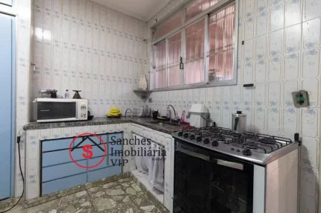 Imagem SOBRADO VILA PRUDENTE 130m Construída 105,00m Terreno 4,25 x 24,71 03 Dormt 01 Salas ( TV / Estar/ Jantar) 01 Cozinha ampla (c/ armarios) 02 Vagas