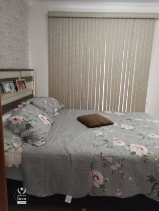 Imagem Lindo sobrado com 3 quartos sendo uma suíte, área gourmet com churrasqueira, 2 vagas de garagem á venda por R$ 549.000 - Uberaba - Curitiba.