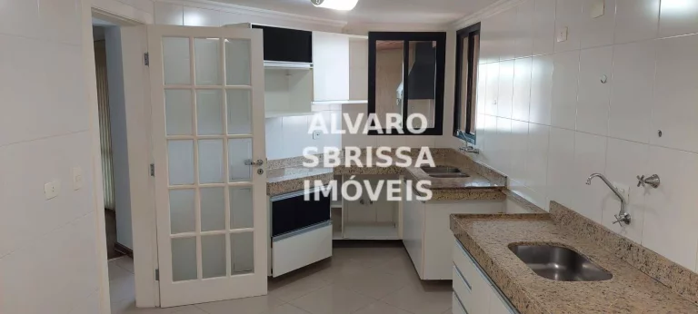 Imagem Apartamento com 4 vagas, 4 dormitórios sendo 2 suítes, todos com armários, portas balcões, venezianas automáticas e lindas vistas. 287m2. 1 por andar