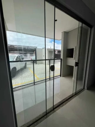 Imagem Apartamento com 2 dormitórios 1 suíte e 1 vaga de garagem no Itacolomi a 300 metros da praia