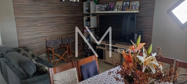 Imagem Casa à Venda 4 Quartos 2 Suítes 180m² - Centro SJC