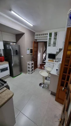 Imagem Sobrado à venda em condomínio fechado na Vila Leopoldina São Paulo SP com 3 dormitórios, 1 suíte, 4 vagas de garagem e 192m².