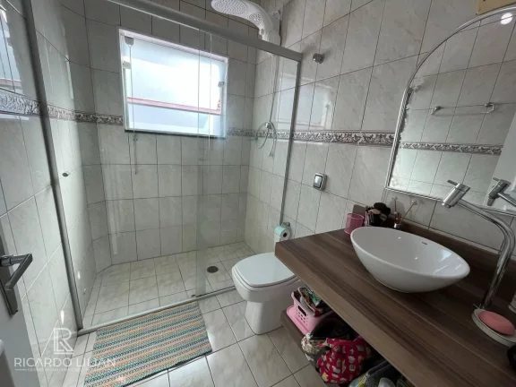 Imagem Sobrado com 3 dorms sendo uma suite, duas vagas e edicula no Jardim Textil - Proximo ao Analia Franco