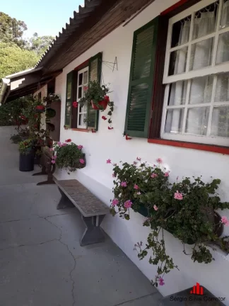 Imagem Linda Pousada a Venda na Vila Floresta Negra em Campos do Jordão/SP.