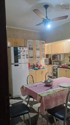 Imagem Casa à venda em São José dos Campos, Vila Tatetuba - 180m²