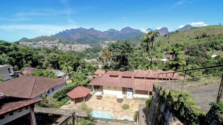 Imagem Casa para Venda em Teresópolis / RJ no bairro Quinta da Barra