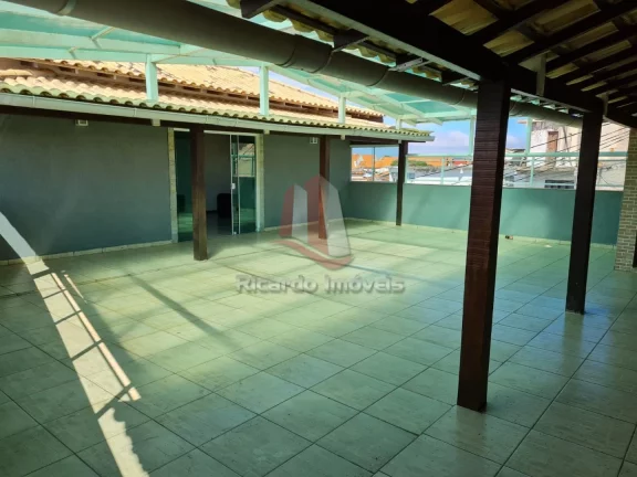 Imagem Casa Duplex c/ 4 Quartos p/ Locação, 250m² - Peró