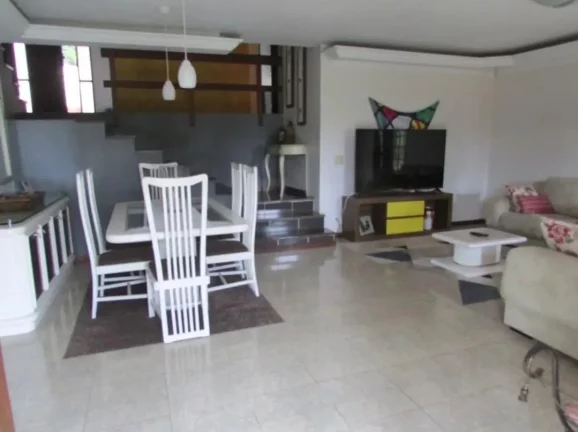 Imagem Casa em Condomínio para Venda em Carapicuíba / SP no bairro Residencial Euroville