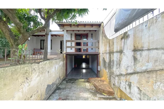 Imagem Casa com 3 Quartos à Venda, 289 m² em Petrópolis - Porto Alegre