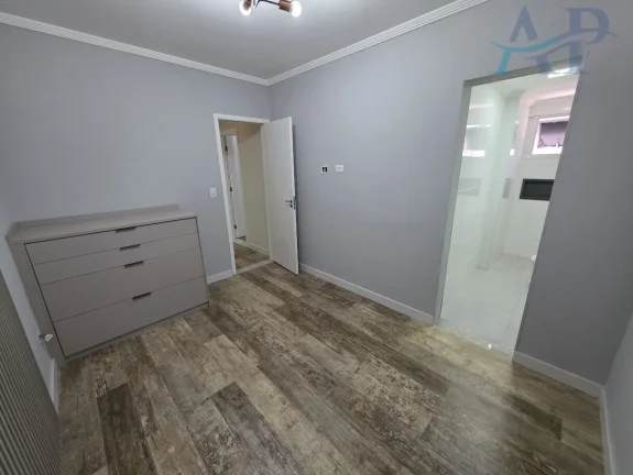 Imagem Apartamento no Canto do Forte em Praia Grande com Planejados e Vista Livre