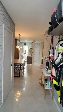Imagem Apartamento com 2 dormitórios sendo 1 suíte e 2 vagas de garagem no bairro São Judas em Itajaí - SC