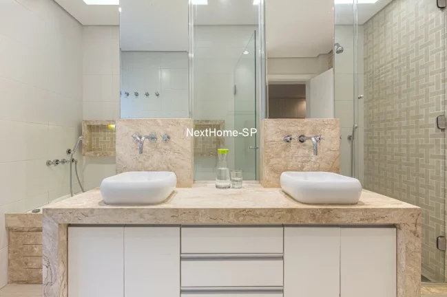 Imagem Apartamento de 198m ao lado do Parque Triano com 3 suítes amplo living, lavabo, cozinha, área de serviço e 1 vaga