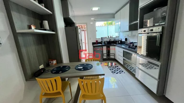 Imagem Casa com 3 dormitórios à venda, 101 m² por R$ 755.000,00 - Palmeiras - Cabo Frio/RJ