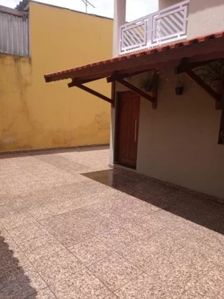 Imagem Sobrado com 3 dormitórios à venda, 180 m² por R$ 695.000,00 - Sítio São José - Suzano/SP