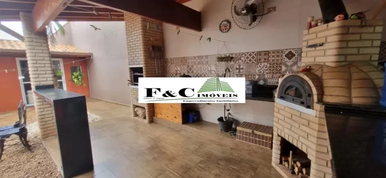Imagem Casa para Venda em Piracicaba, Pompéia, 2 dormitórios, 2 suítes, 4 banheiros, 2 vagas