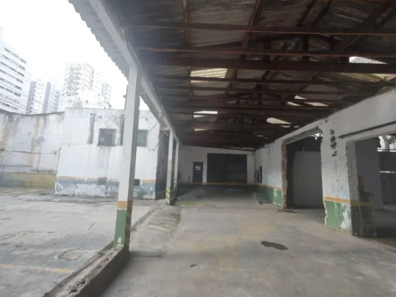 Imagem Galpão para Alugar com 944m² e 70 vagas!!!
