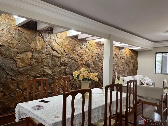Imagem Casa à Venda no Jardim Centro em Patos de Minas – 5 Quartos, Suíte e Área Gourmet