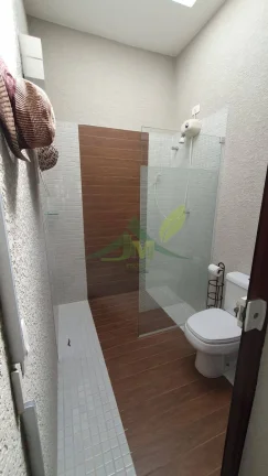 Imagem Mansão de Luxo no Condomínio Flamboyant: Exclusividade e Sofisticação em At