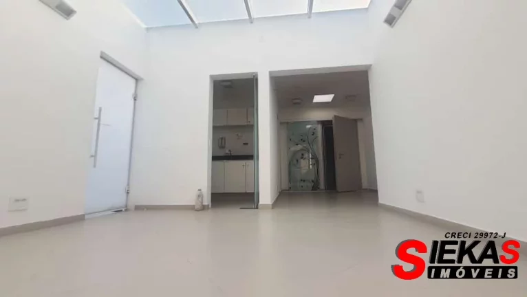 Imagem Salão Comercial de Alto Padrão na Vila Carrão, São Paulo-SP: 17 salas, 30 banheiros, 50 vagas de garagem, 3.337m² de área.