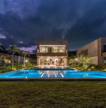 Imagem VENDE-SE MANSÃO DE LUXO NA PRAIA DO ESTALEIRO