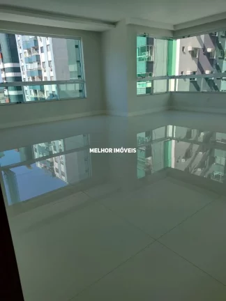 Imagem Apartamento com Linda Vista Mar á Venda com 03 Suítes na quadra do mar em Balneário Camboriú