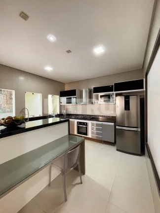 Imagem Casa à venda no bairro Km2 com 4 suítes, uma com closet, hidro, PETROLINA - PE