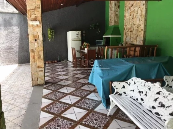 Imagem Sobrado residencial de alto padrão com 408 metros quadrados de área útil em terreno de 477 metros...